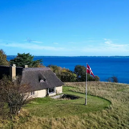With View Of Ebeltoft Bay Feriehus